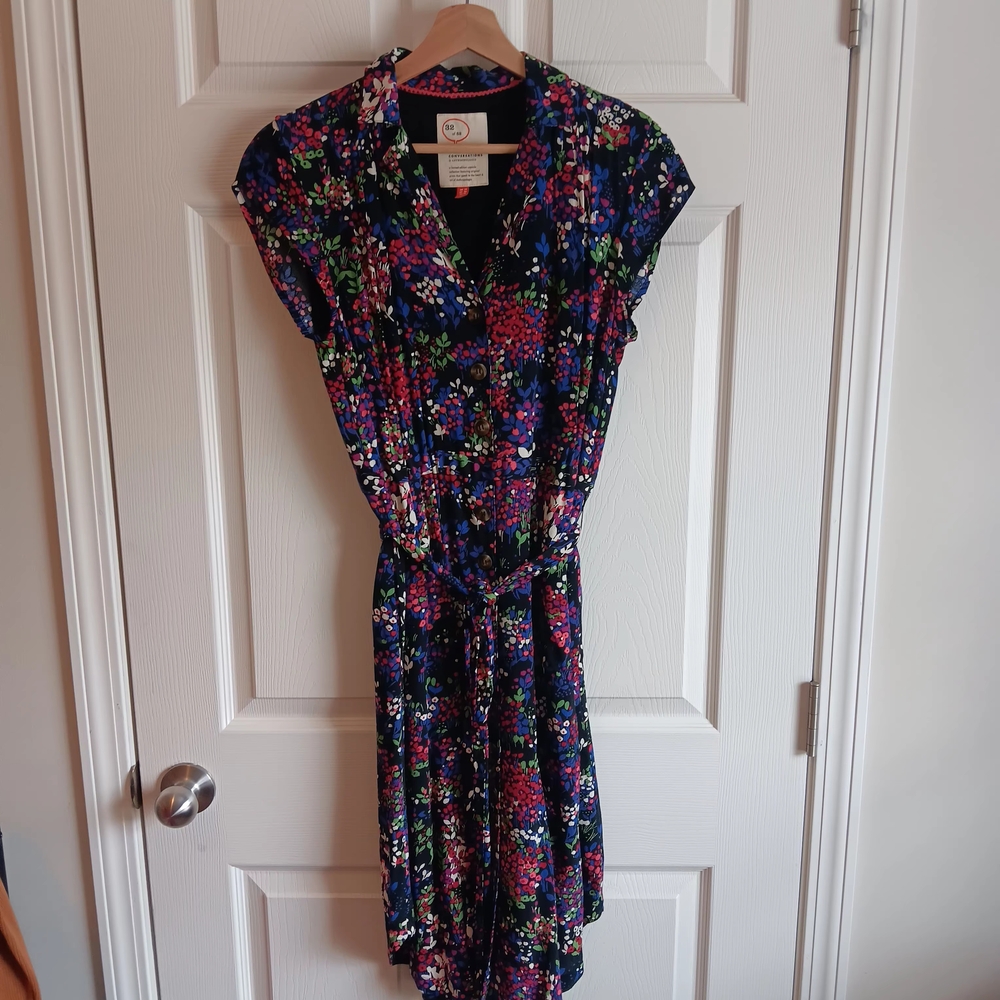 Anthropologie Navy Floral Midi Dress with V-Neck and Tie Waist